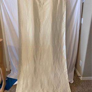 2- NWOT- KENSINGTON HOME FASHIONS Rod Pocket Window Panels in Ivory